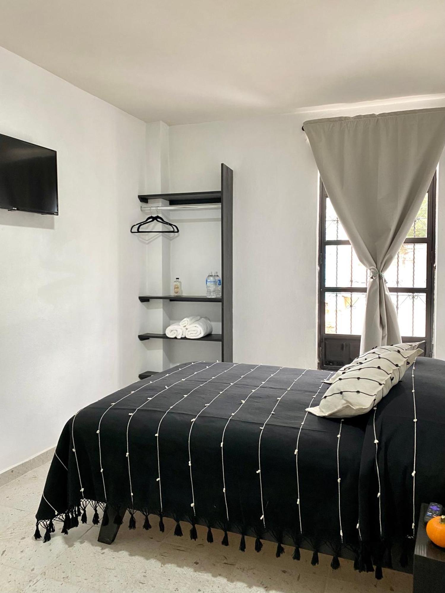 Отель Casa Monarca Oaxaca Экстерьер фото