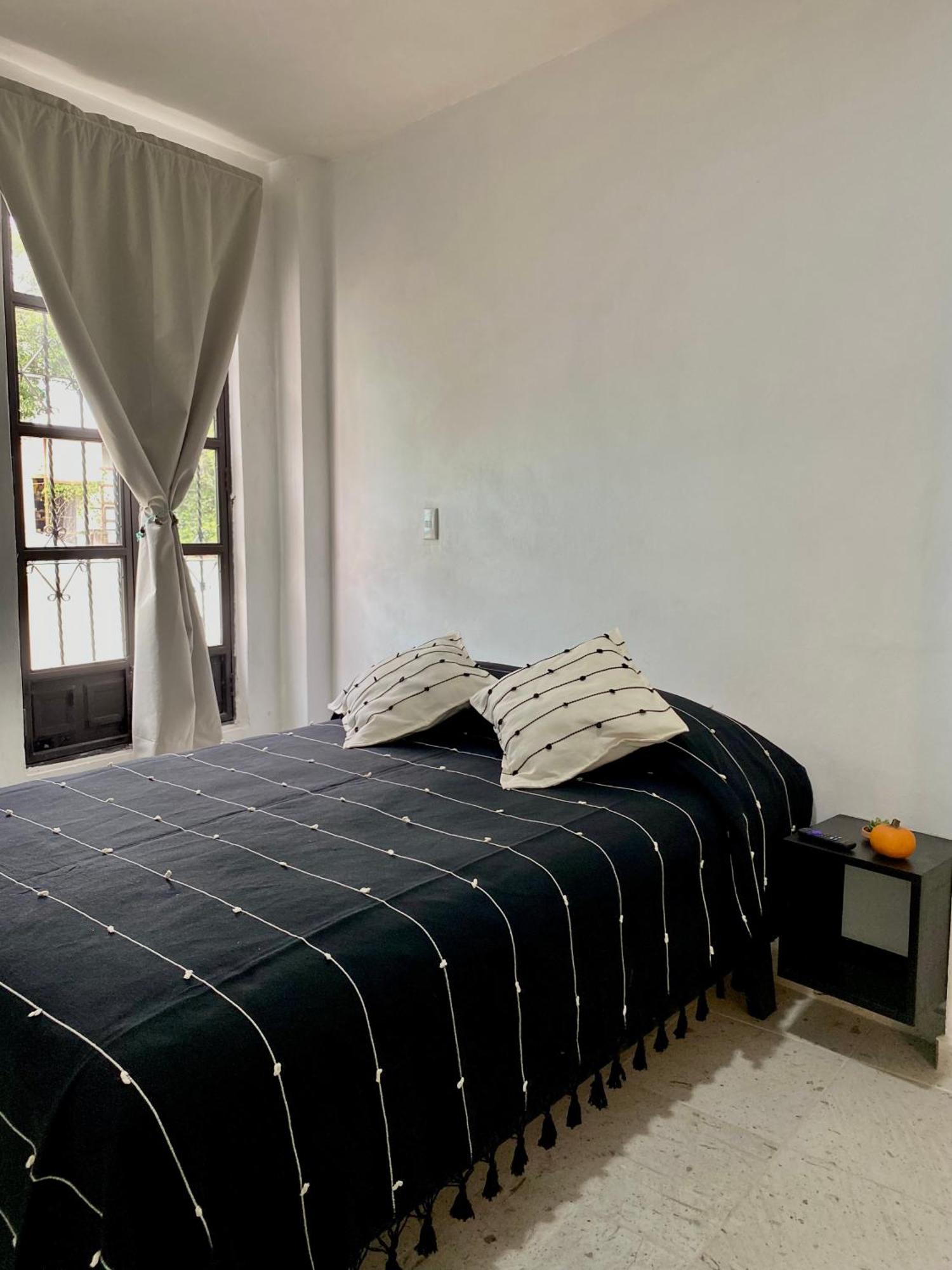 Отель Casa Monarca Oaxaca Экстерьер фото